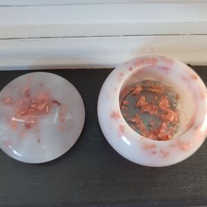 Chic Pink and White Makeup Organizer Jar